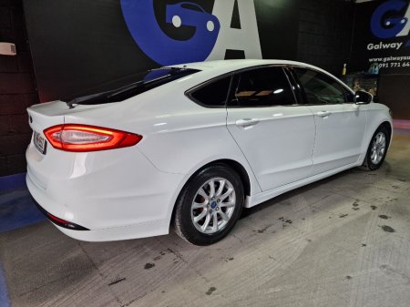 2017 Ford Mondeo - photo 10