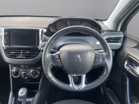 2018 Peugeot 208 - photo 14