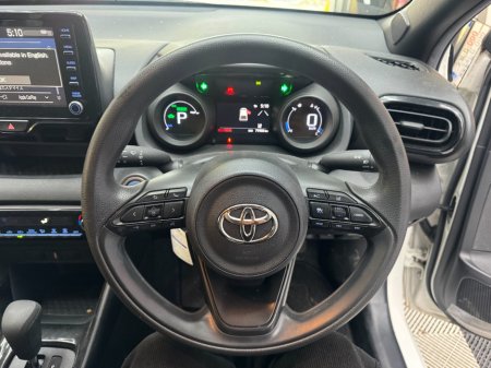 2020 Toyota Yaris - photo 9