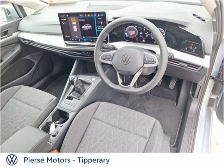 2026 Volkswagen Golf - photo 2