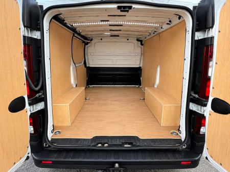 2019 Nissan NV300 - photo 10