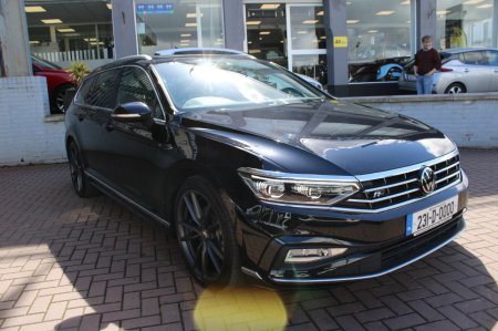 2023 Volkswagen Passat - photo 2