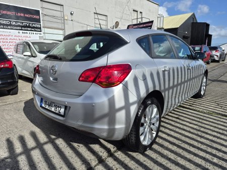 2010 Opel Astra - photo 7