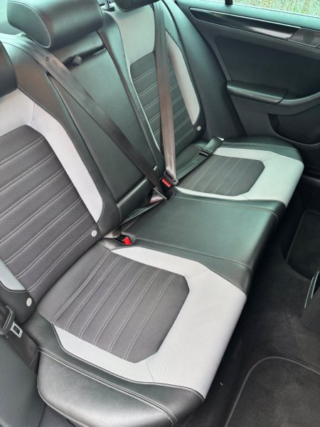 2017 Volkswagen Jetta - photo 10