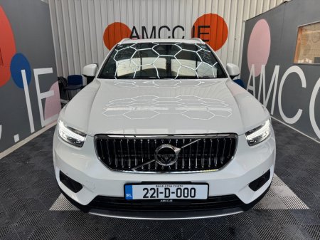 2022 Volvo XC40 - photo 2