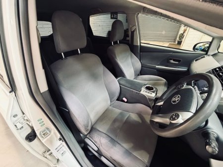2012 Toyota Prius - photo 9