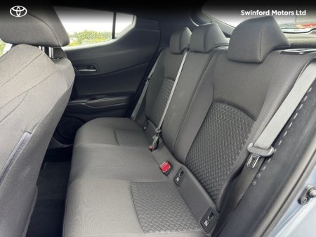 2023 Toyota C-HR - photo 8