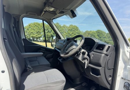 2021 Nissan NV400 - photo 12