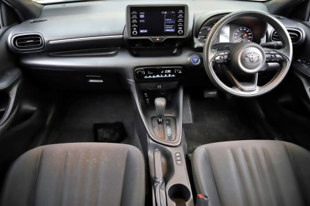 2022 Toyota Yaris - photo 14