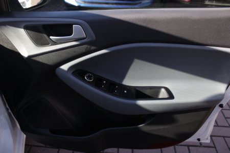 2016 Hyundai i20 - photo 10