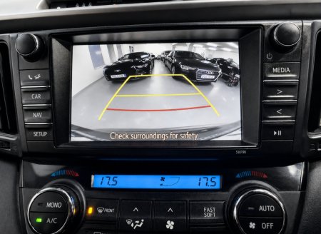 2018 Toyota RAV4 - photo 19