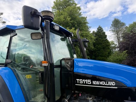 2001 New Holland Ts115 - photo 5