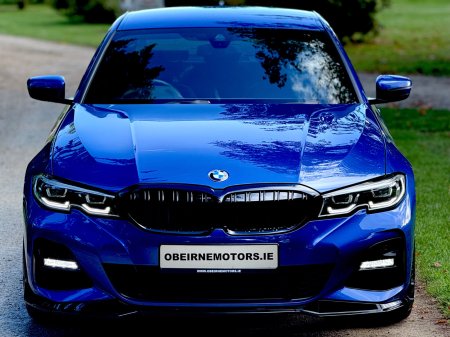 2022 BMW 3-Series - photo 2
