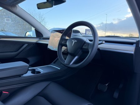 2023 Tesla Model Y - photo 16