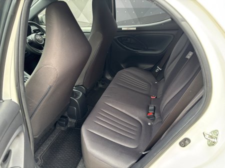 2021 Toyota Yaris - photo 9