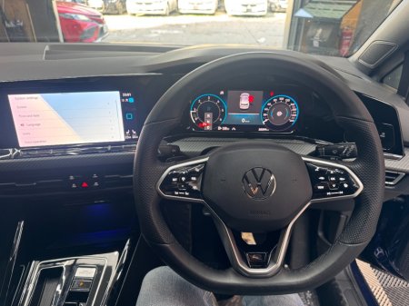 2024 Volkswagen Golf - photo 8