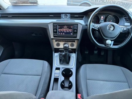 2017 Volkswagen Passat - photo 20