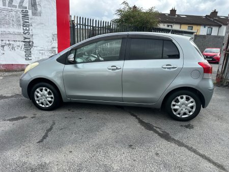 2007 Toyota Vitz - photo 29