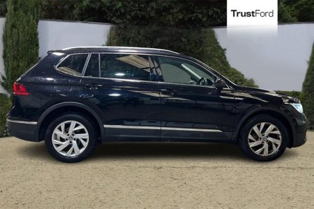 2023 Volkswagen Tiguan Allspace - photo 3