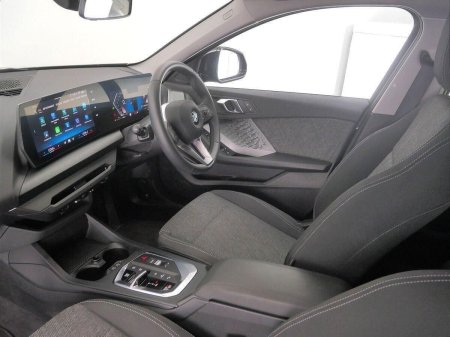 2026 BMW 1-Series - photo 7