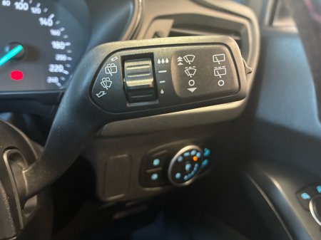 2019 Ford Focus - photo 16