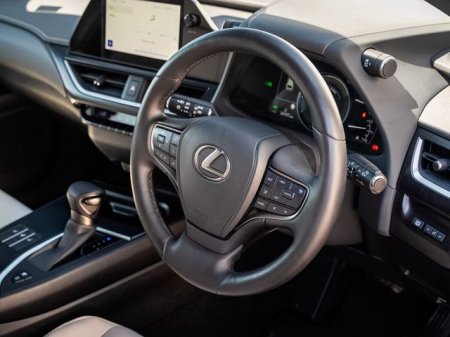 2023 Lexus UX - photo 9