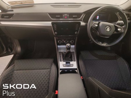 2023 Skoda Superb - photo 2