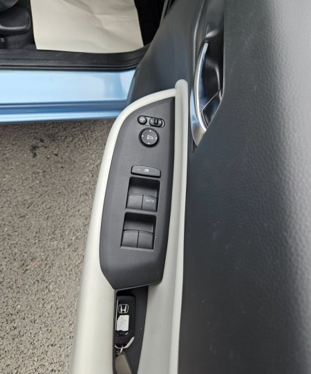 2022 Honda Fit - photo 4