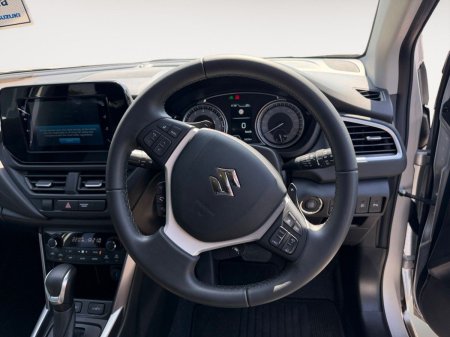 2025 Suzuki SX4 - photo 12