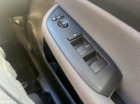 2021 Honda Fit - photo 12