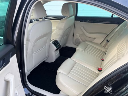2016 Skoda Superb - photo 9