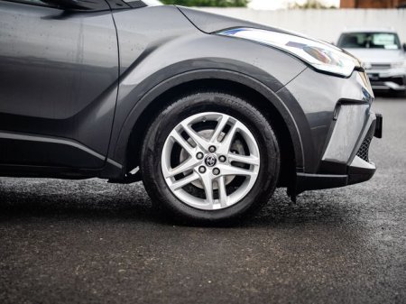 2023 Toyota C-HR - photo 3
