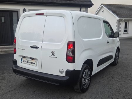 2020 Peugeot Partner - photo 7