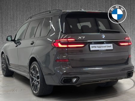 2023 BMW X7 - photo 2