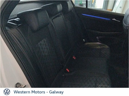 2025 Volkswagen Golf - photo 24