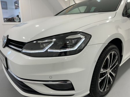 2020 Volkswagen Golf - photo 6