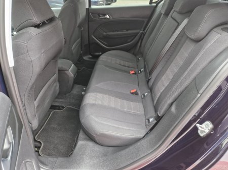 2016 Peugeot 308 - photo 17