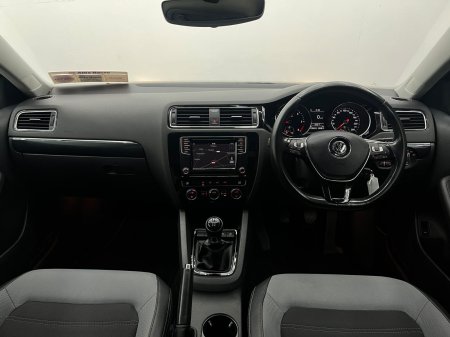 2018 Volkswagen Jetta - photo 9