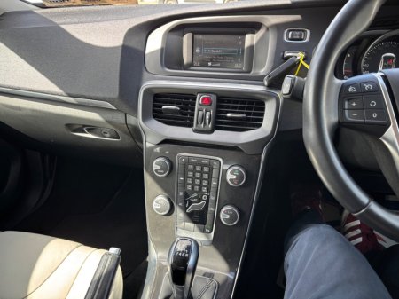 2018 Volvo V40 - photo 11