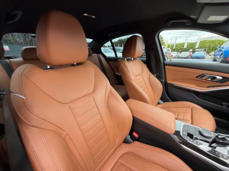 2021 BMW 3-Series - photo 13