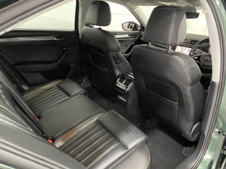 2021 Skoda Superb - photo 12