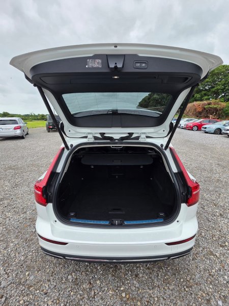 2020 Volvo V60 - photo 17