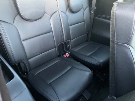 2016 Kia Carens - photo 8