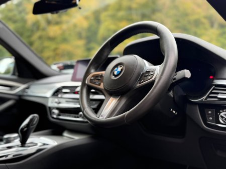 2019 BMW 5-Series - photo 12