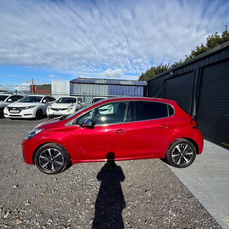 2017 Peugeot 208 - photo 11