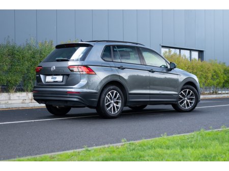 2018 Volkswagen Tiguan - photo 2