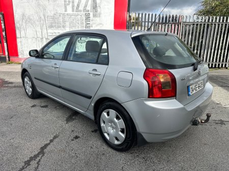 2004 Toyota Corolla - photo 18