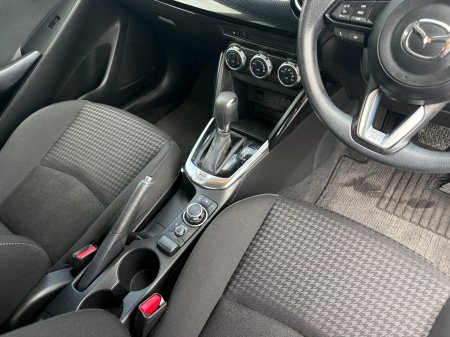 2017 Mazda Demio - photo 14