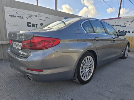 2018 BMW 5-Series - photo 6