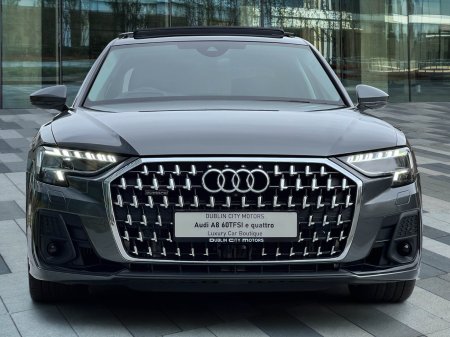 2023 Audi A8 - photo 2